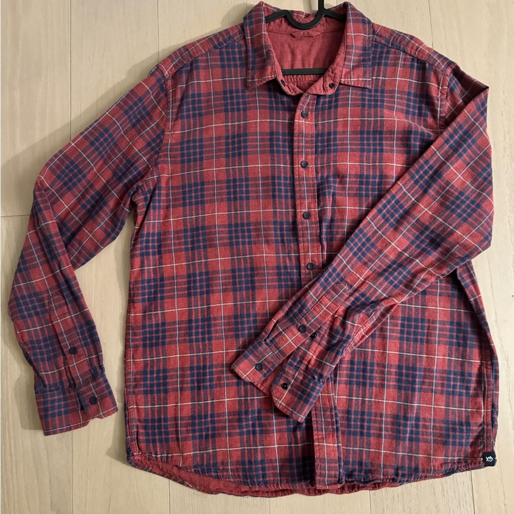 Men’s vineyard vines button down